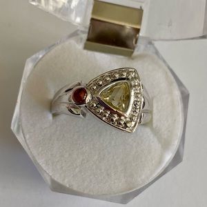 SECRETS OF A GEM STERLING SILVER RING